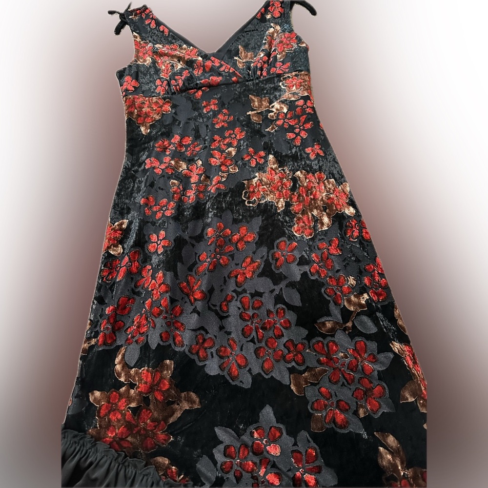Rampage Black and Red Velvet Dress